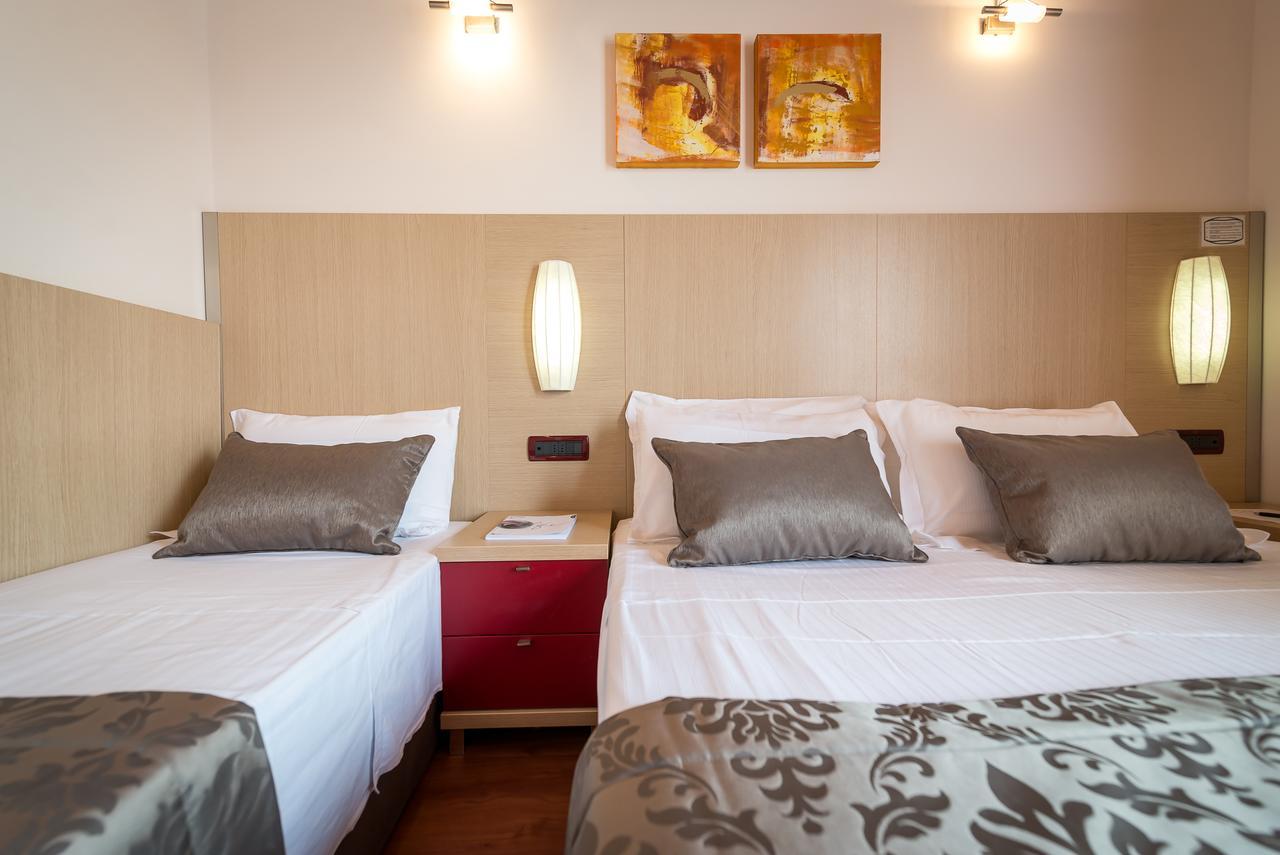 Hotel Villa Angelina Bibione Exterior photo