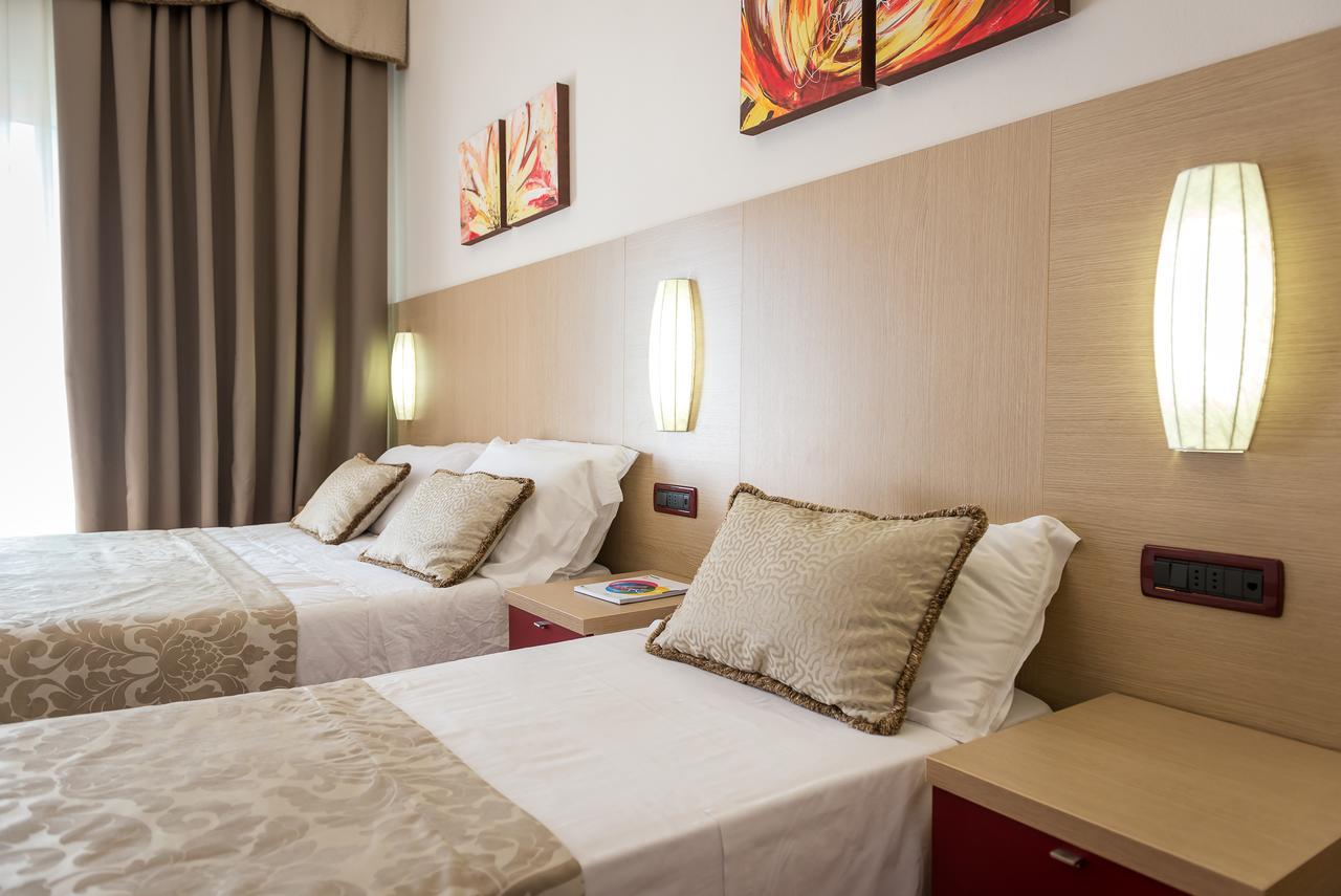 Hotel Villa Angelina Bibione Exterior photo